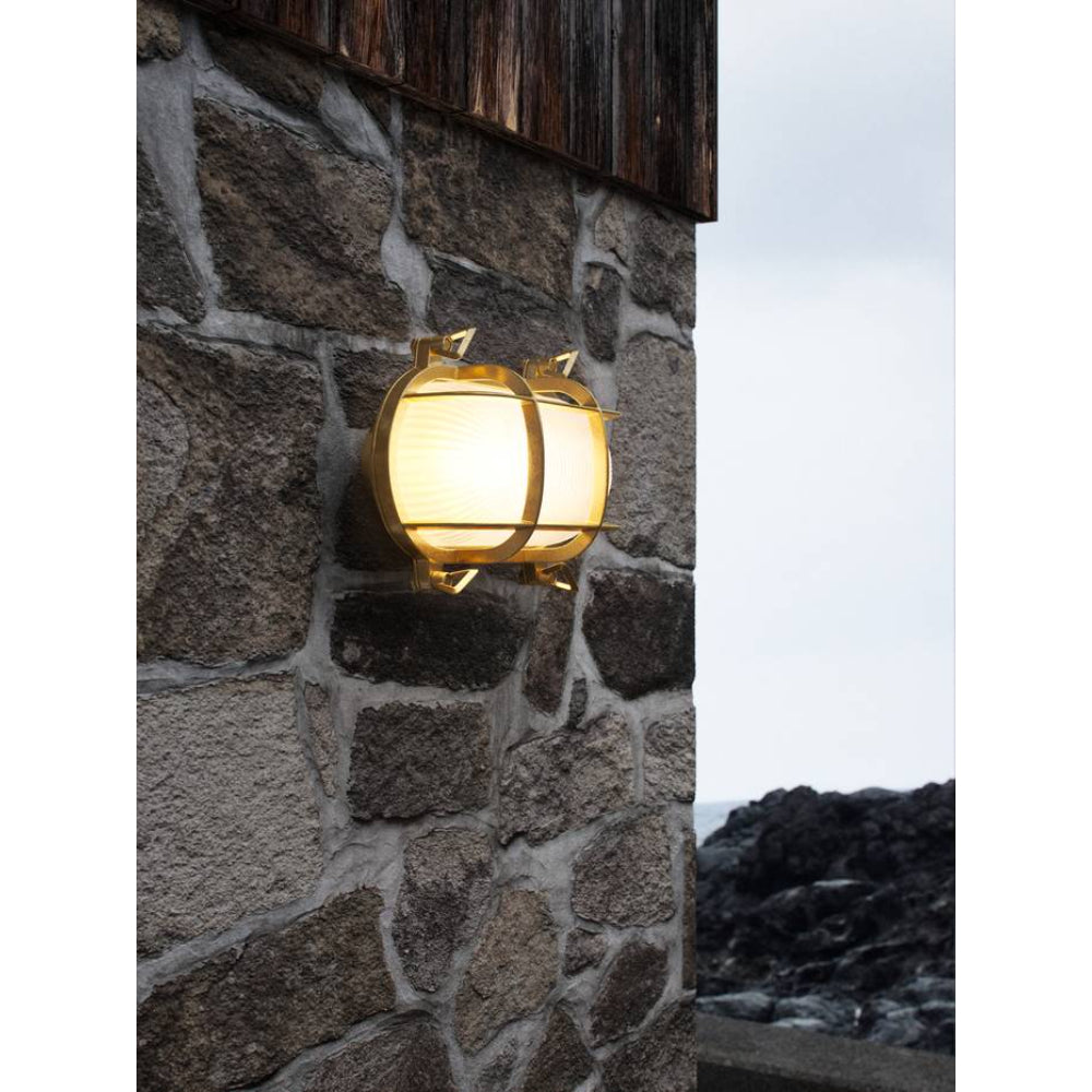 Helford Bunker Wall Light Brass